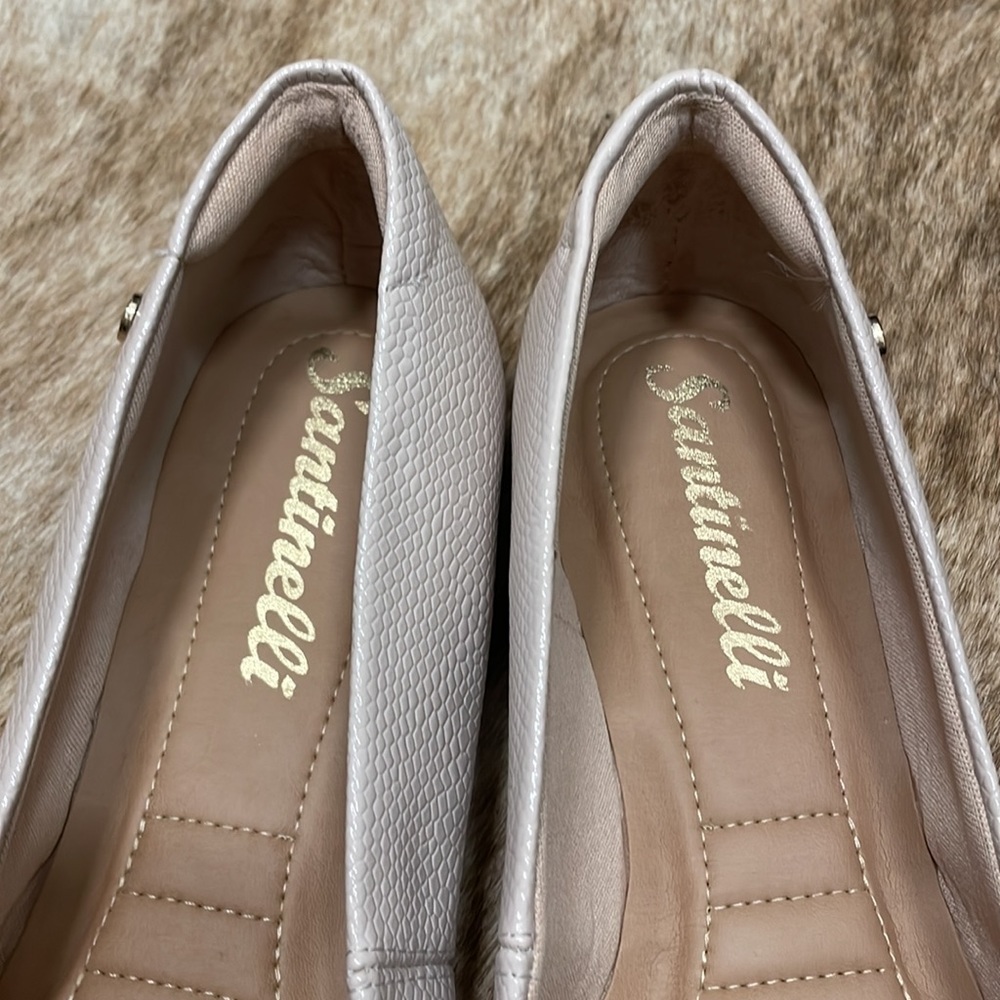 Woman’s flats - Picture 4 of 7